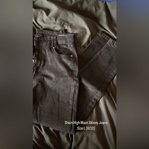 Shein High Waist Skinny Jeans
Size L (8/10)
